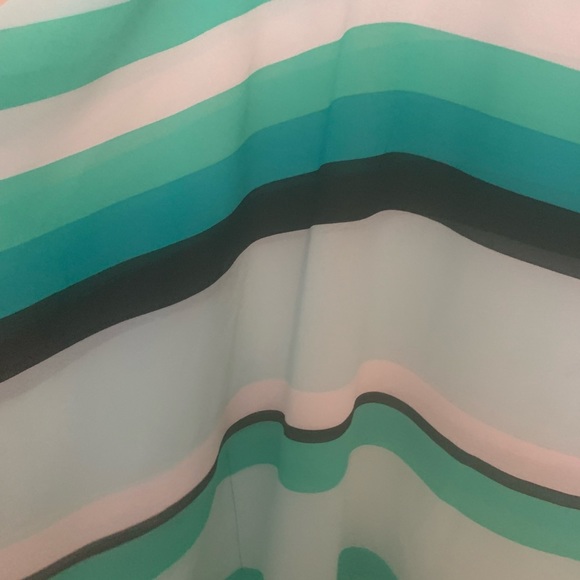🎉2/$60 sale🎉 Michael Kors beautiful striped colorful top size S/M almost new - Picture 2 of 3